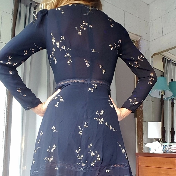 REFORMATION long sleeve black floral short midi fit and flare dress size2 - Picture 3 of 13